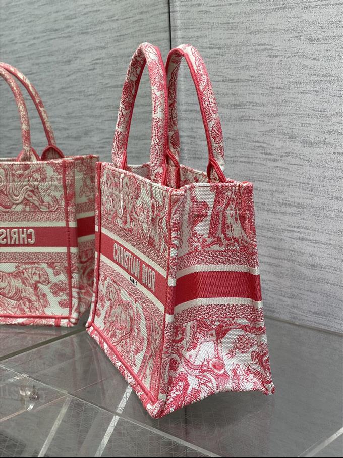 2025228Y550P212137107