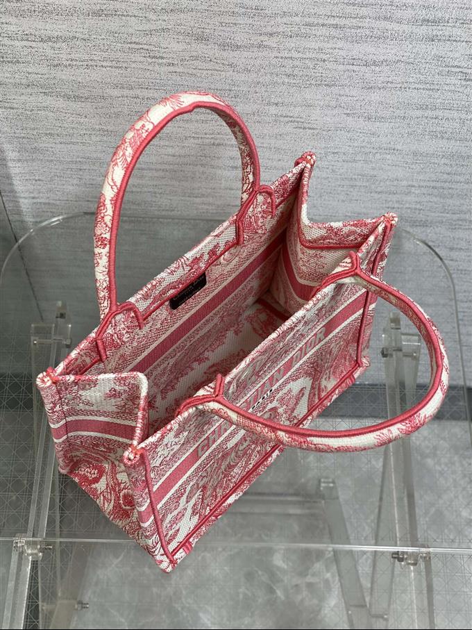 2025228Y550P212137138