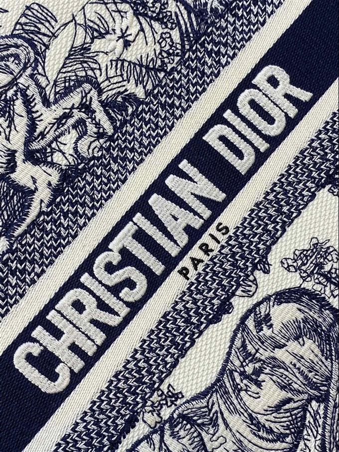 2025228Y550P212137898