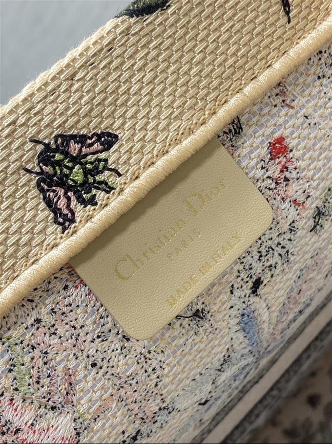 2025228Y550P212155212