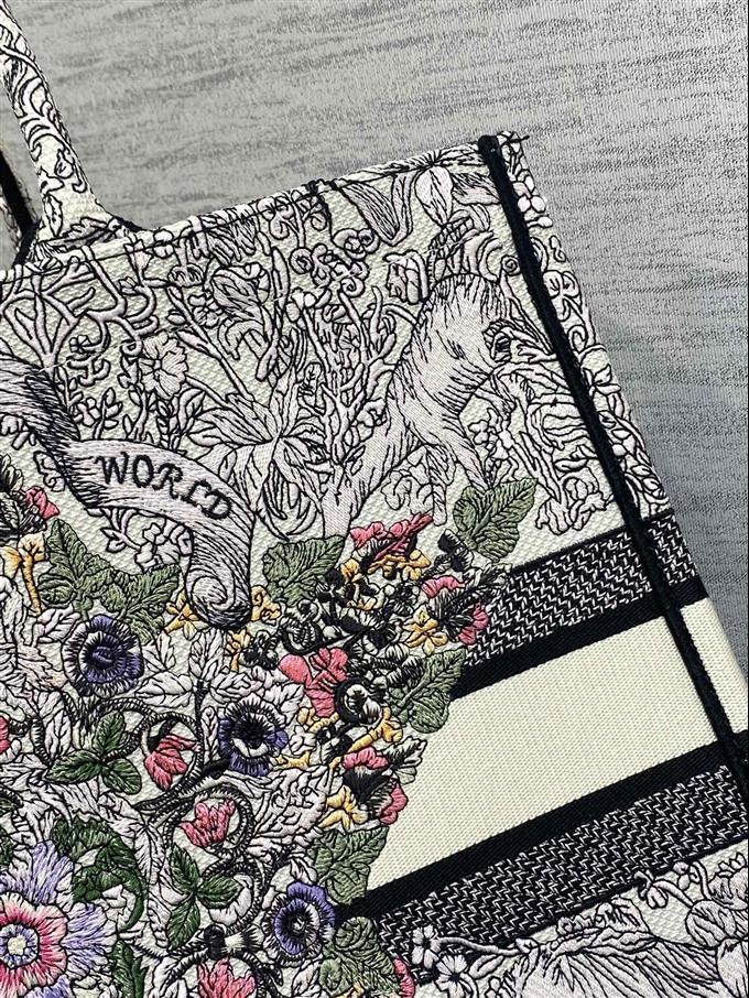 2025228Y550P212156441