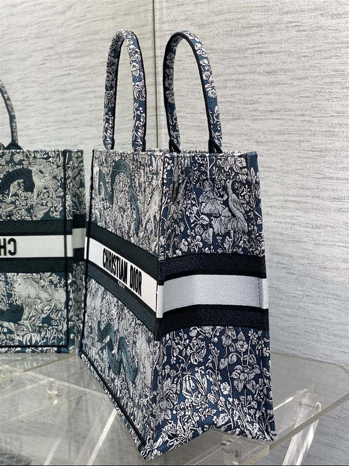 2025228Y550P212156598