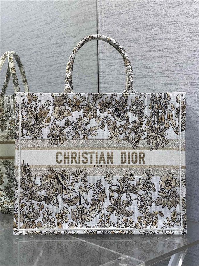 2025228Y550P212156806