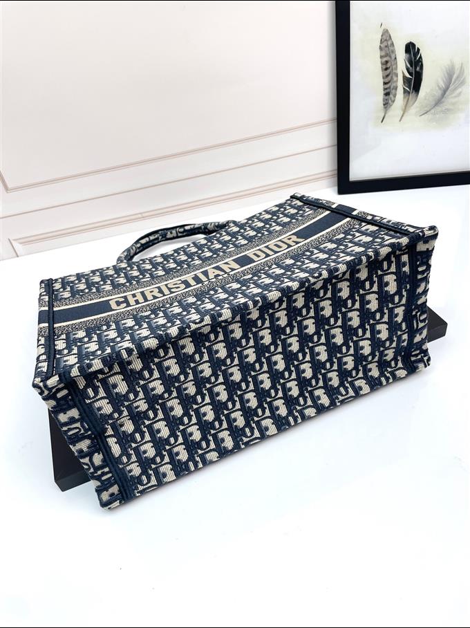 2025228Y580P203753389