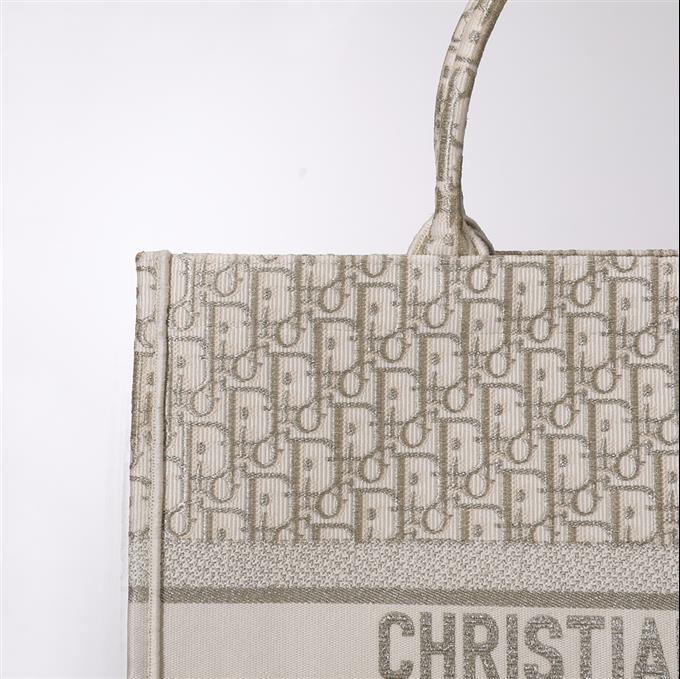 2025228Y580P203754467