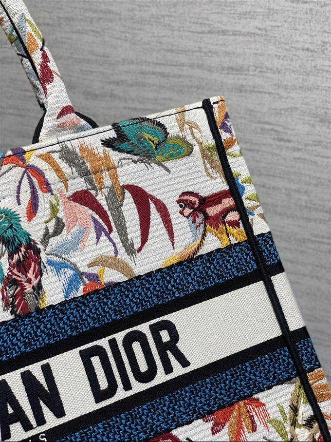 2025228Y580P20381373