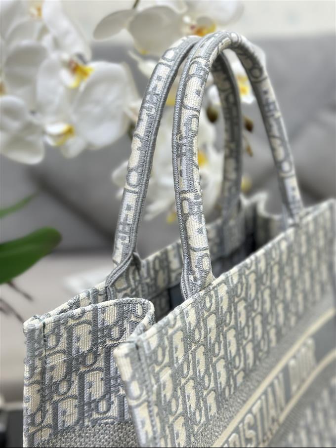 2025228Y580P203813983