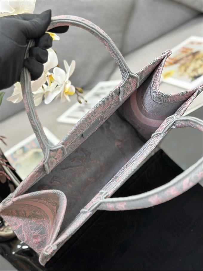 2025228Y580P203815558