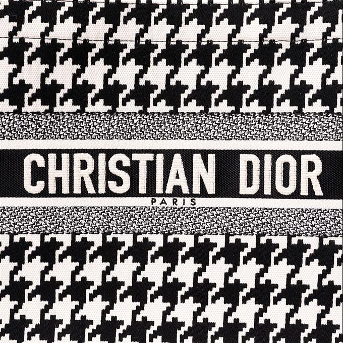 2025228Y580P203816608