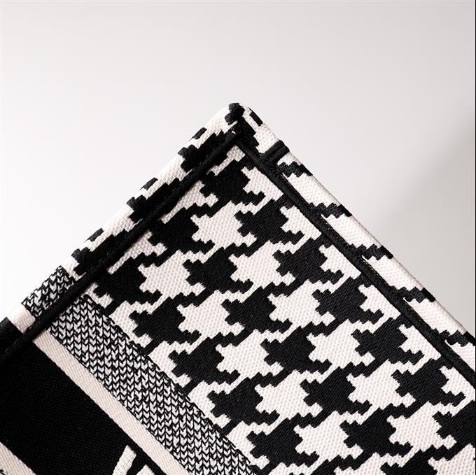 2025228Y580P203816655