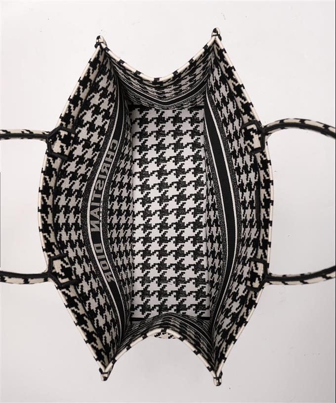 2025228Y580P203816686