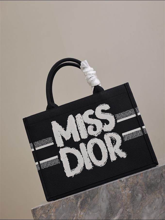 2025228Y580P203816733