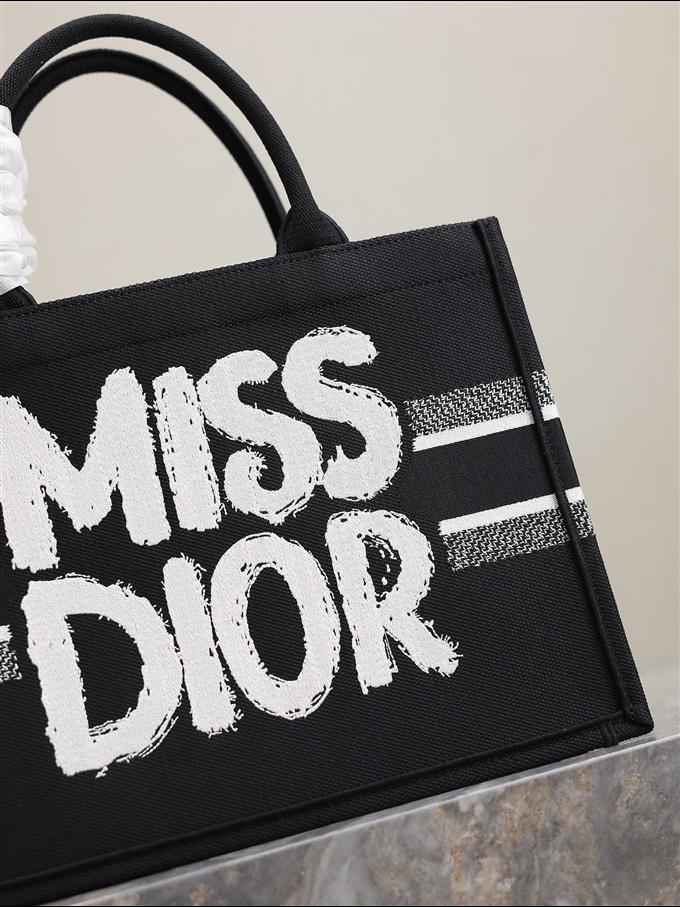 2025228Y580P203816764