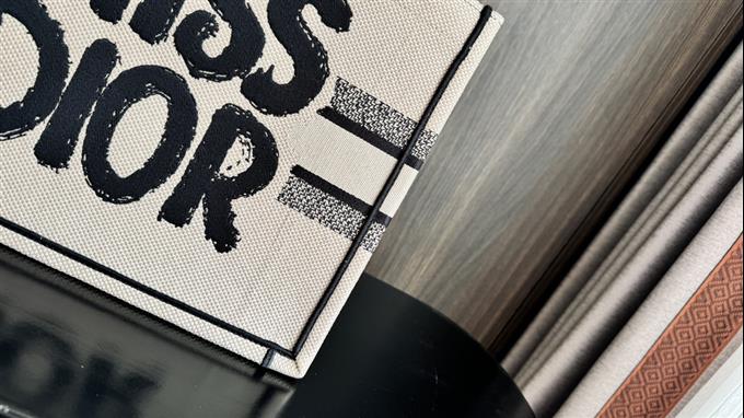 2025228Y580P203817493