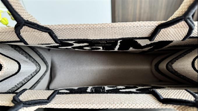 2025228Y580P203817525