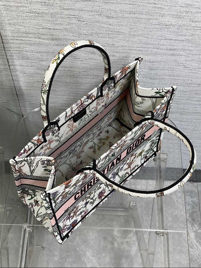 2025228Y580P203819243