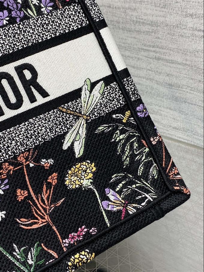 2025228Y580P212139496