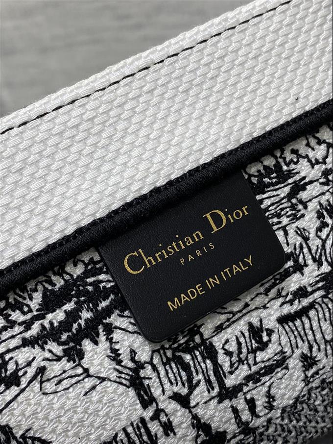 2025228Y580P21214018