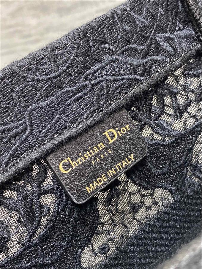 2025228Y580P212140304