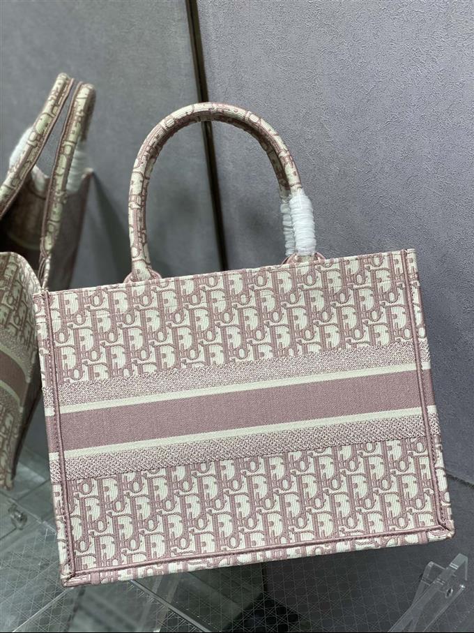 2025228Y580P212140811