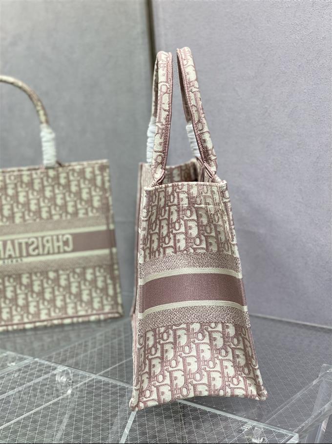 2025228Y580P212140842