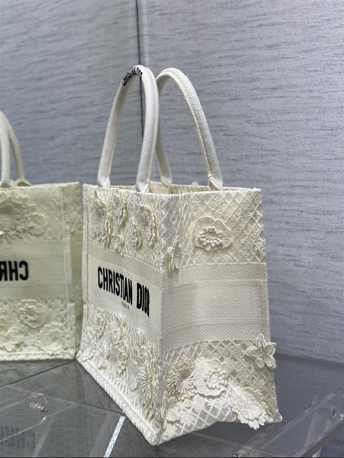 2025228Y580P212141124