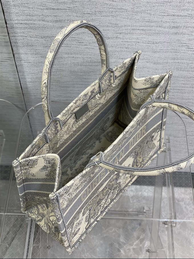 2025228Y580P212141633