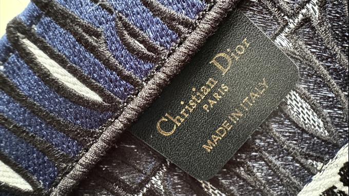 2025228Y580P212159760