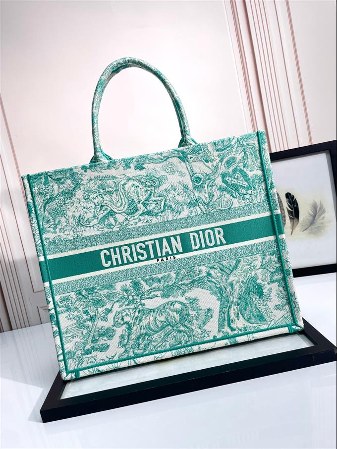 2025228Y600P20375533