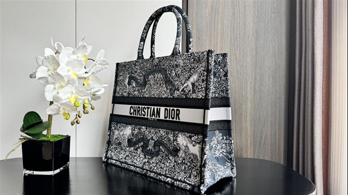 2025228Y600P203821448