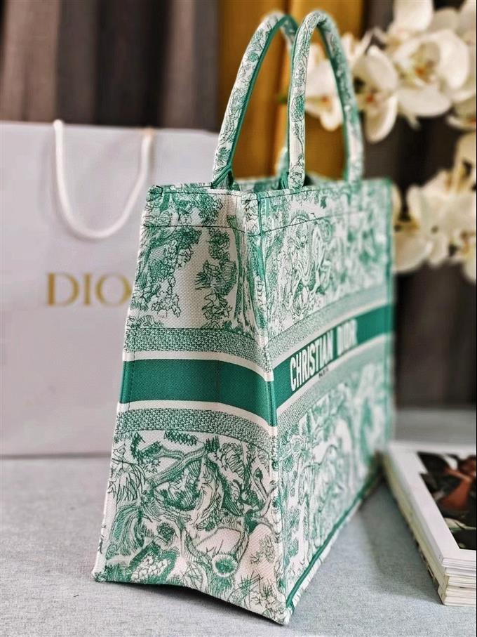 2025228Y600P20382333