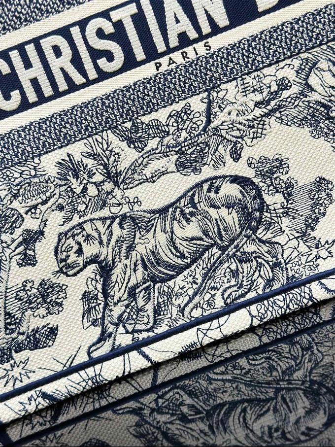 2025228Y600P20382444