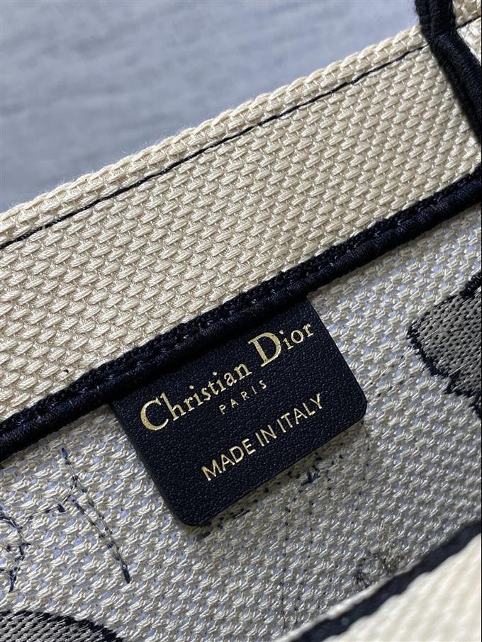 2025228Y600P203825362