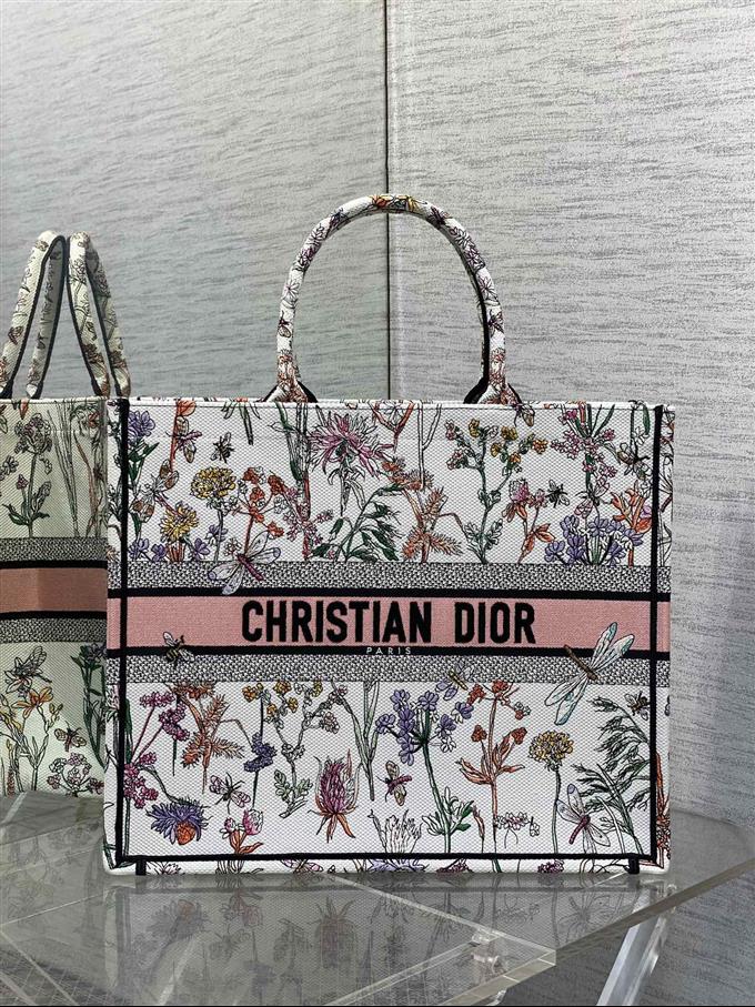 2025228Y600P203826641