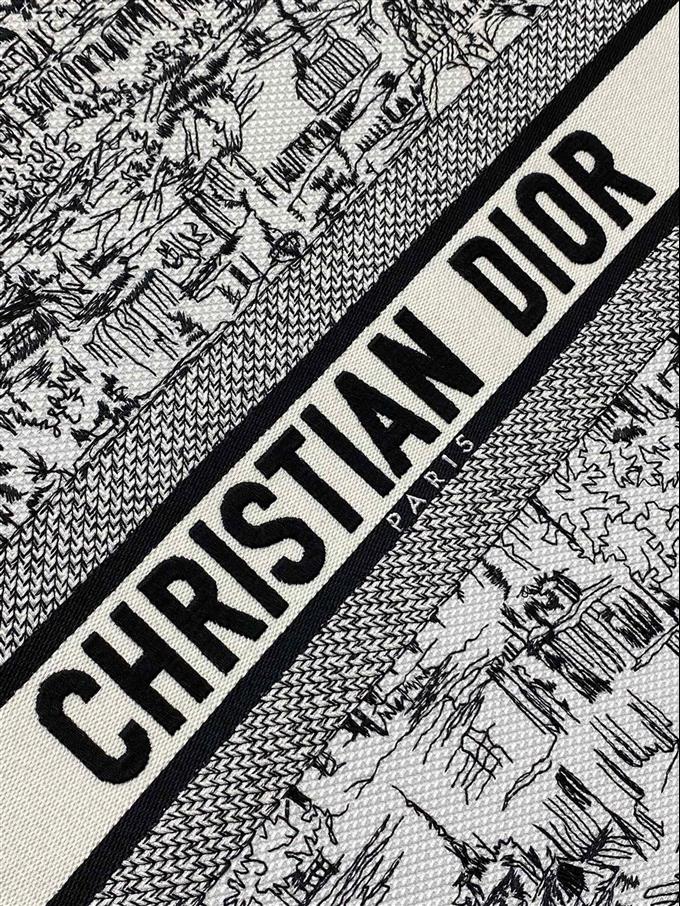 2025228Y600P203827362