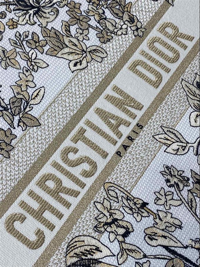 2025228Y600P212142251