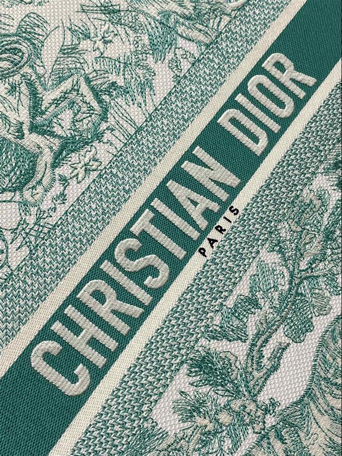 2025228Y600P212142817