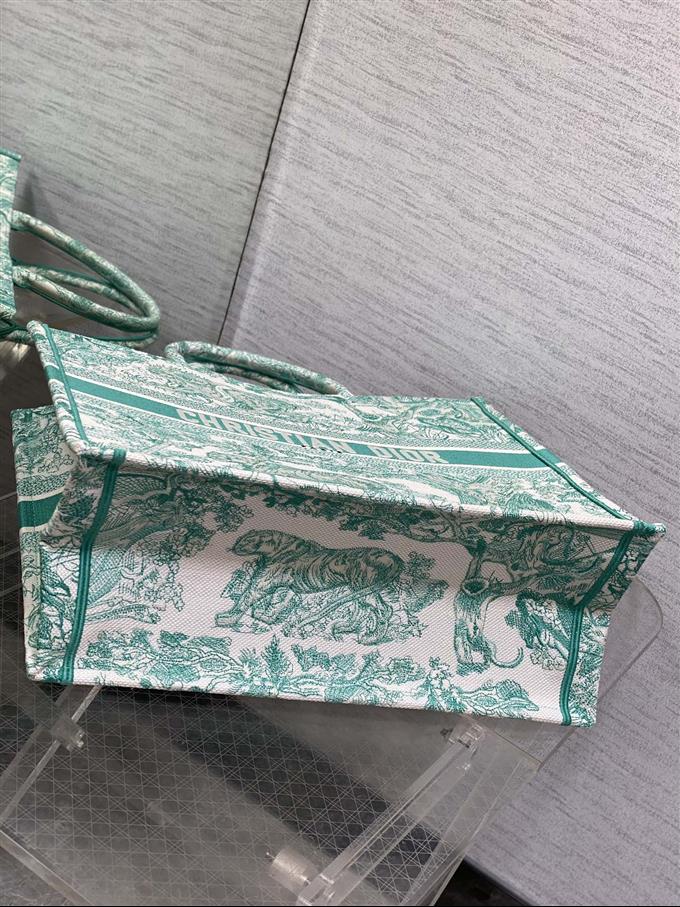 2025228Y600P212142897