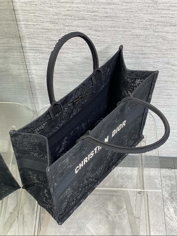 2025228Y600P212143340