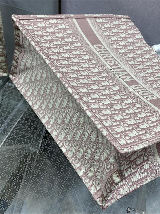 2025228Y600P212143466