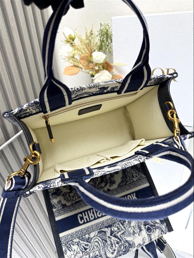 2025228Y650P203828331