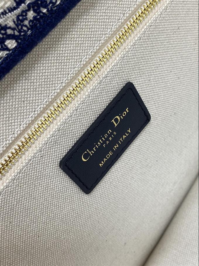 2025228Y650P21223312