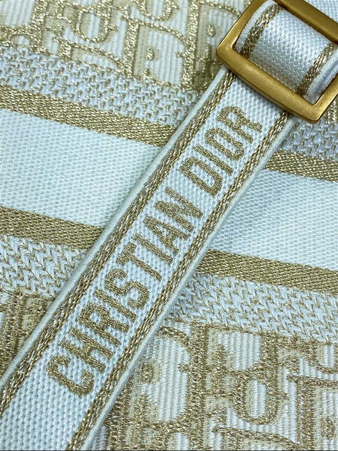 2025228Y650P21225247