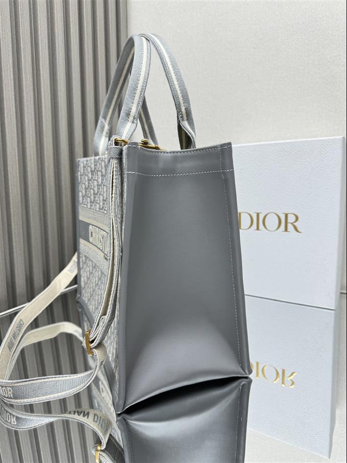 2025228Y700P203829288