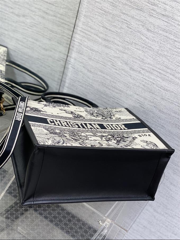 2025228Y700P21228237