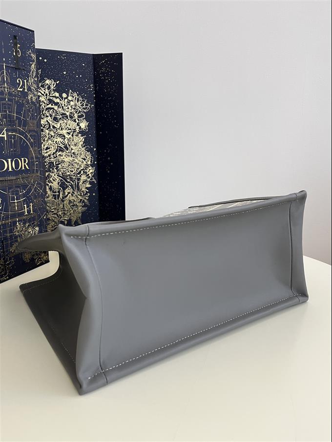 2025228Y700P21229595