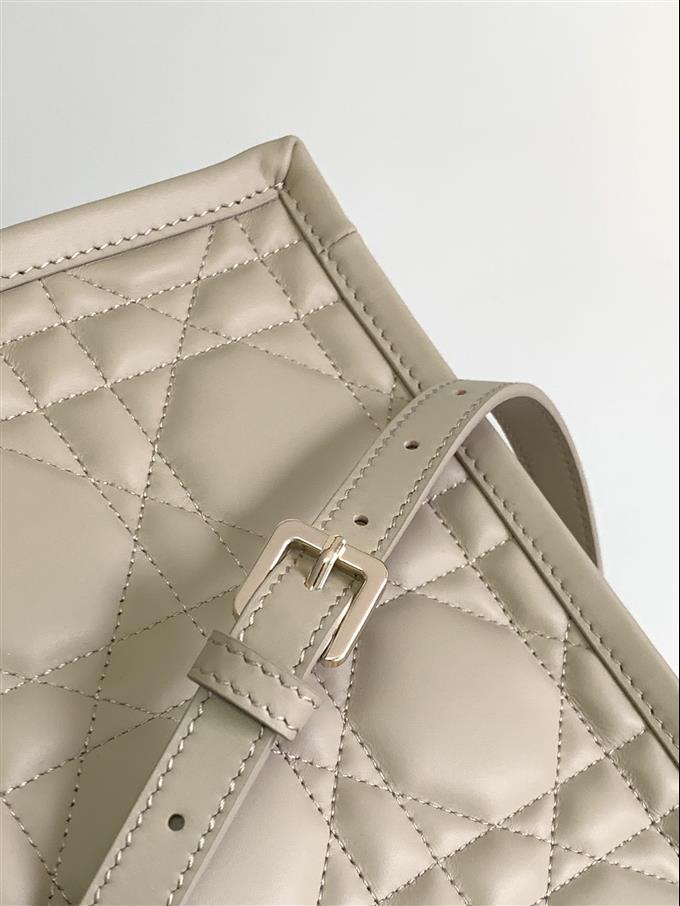 2025228Y750P203758491