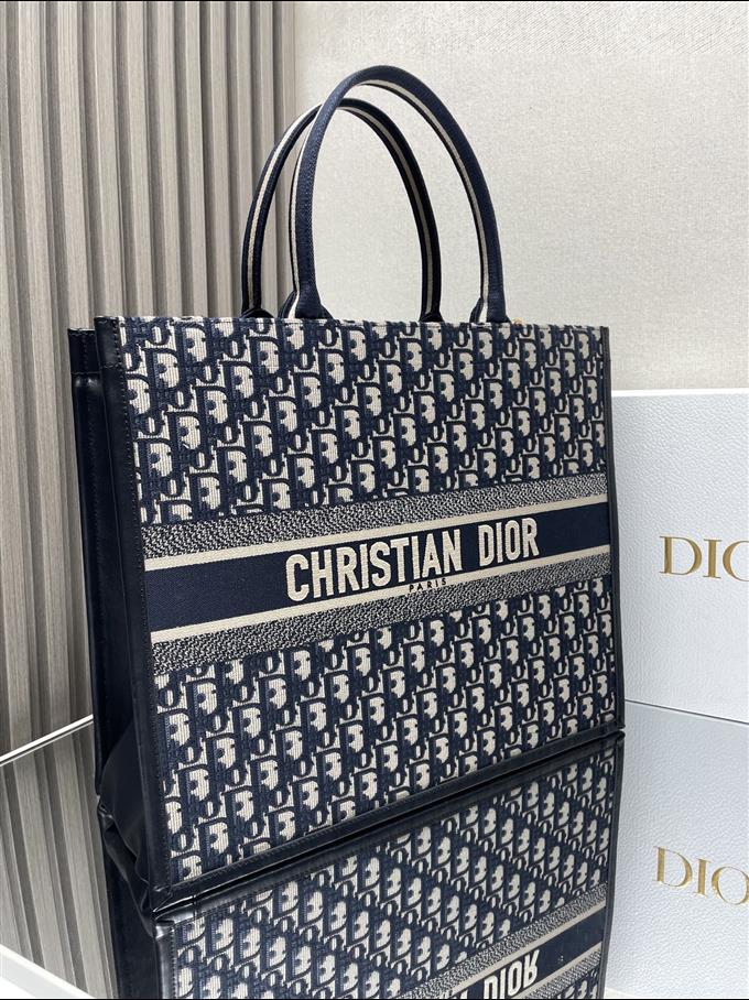 2025228Y750P203829965