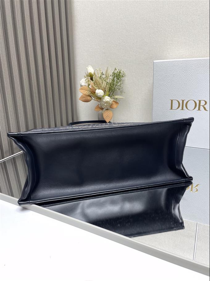 2025228Y750P203829996