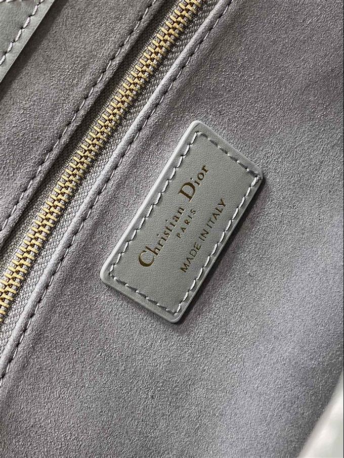 2025228Y750P21214886